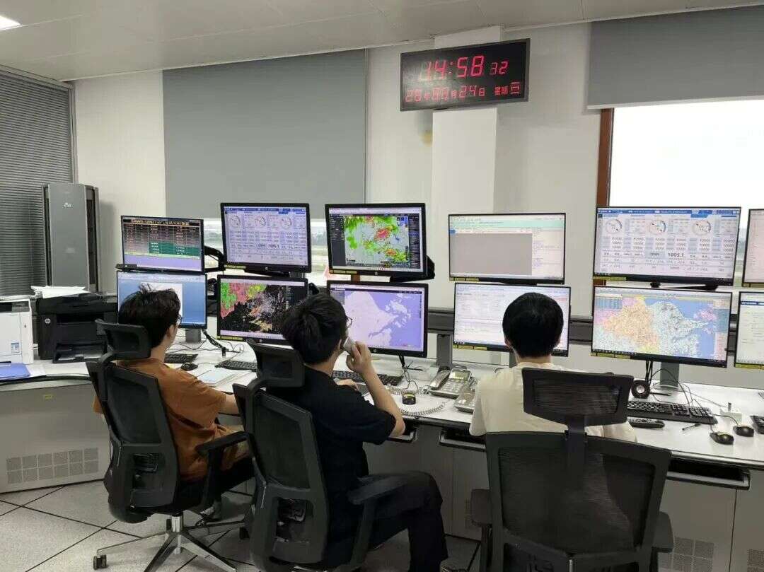 宁波空管站顺利完成大雷雨天气气象保障任务