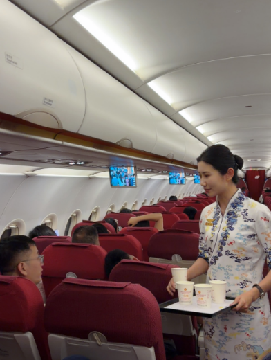 细微之处见温情 新海航天津航空暖心服务绘就云端真情画卷