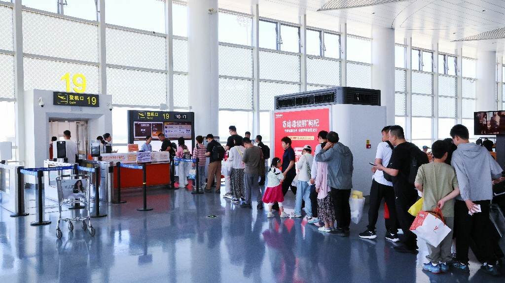 暑运来了 银川机场新增航线