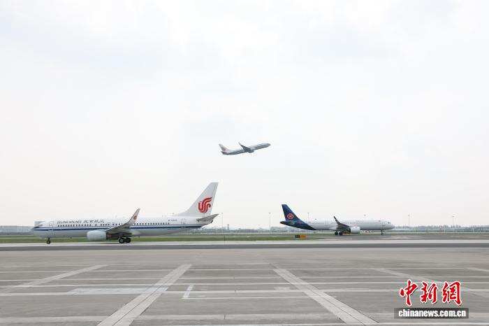 避暑游带动航空市场 哈尔滨机场暑运单日客流创历史新高