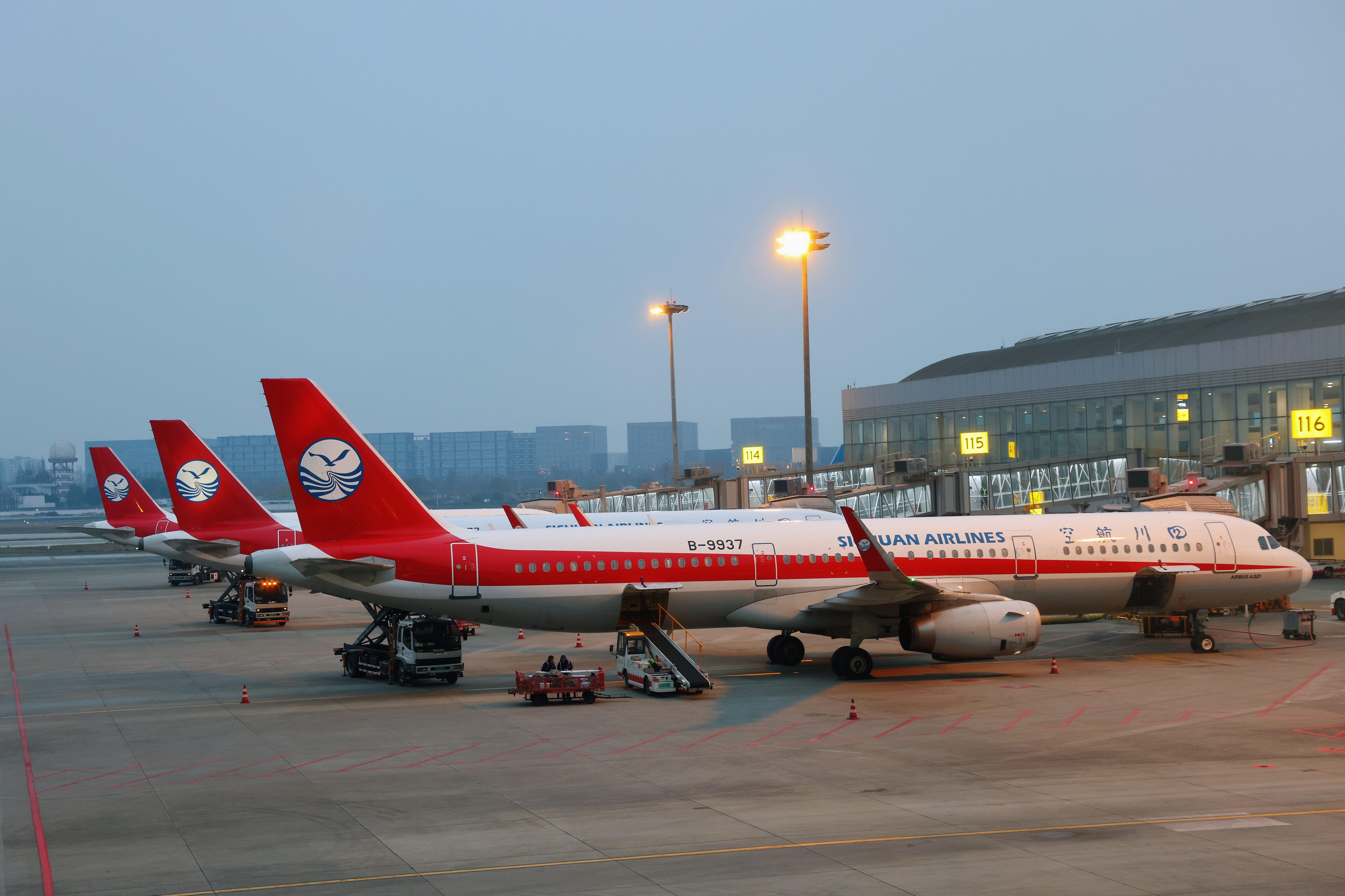 7月31日起，川航成都往返中国香港、中国台湾地区航班转场至双流机场T1运营