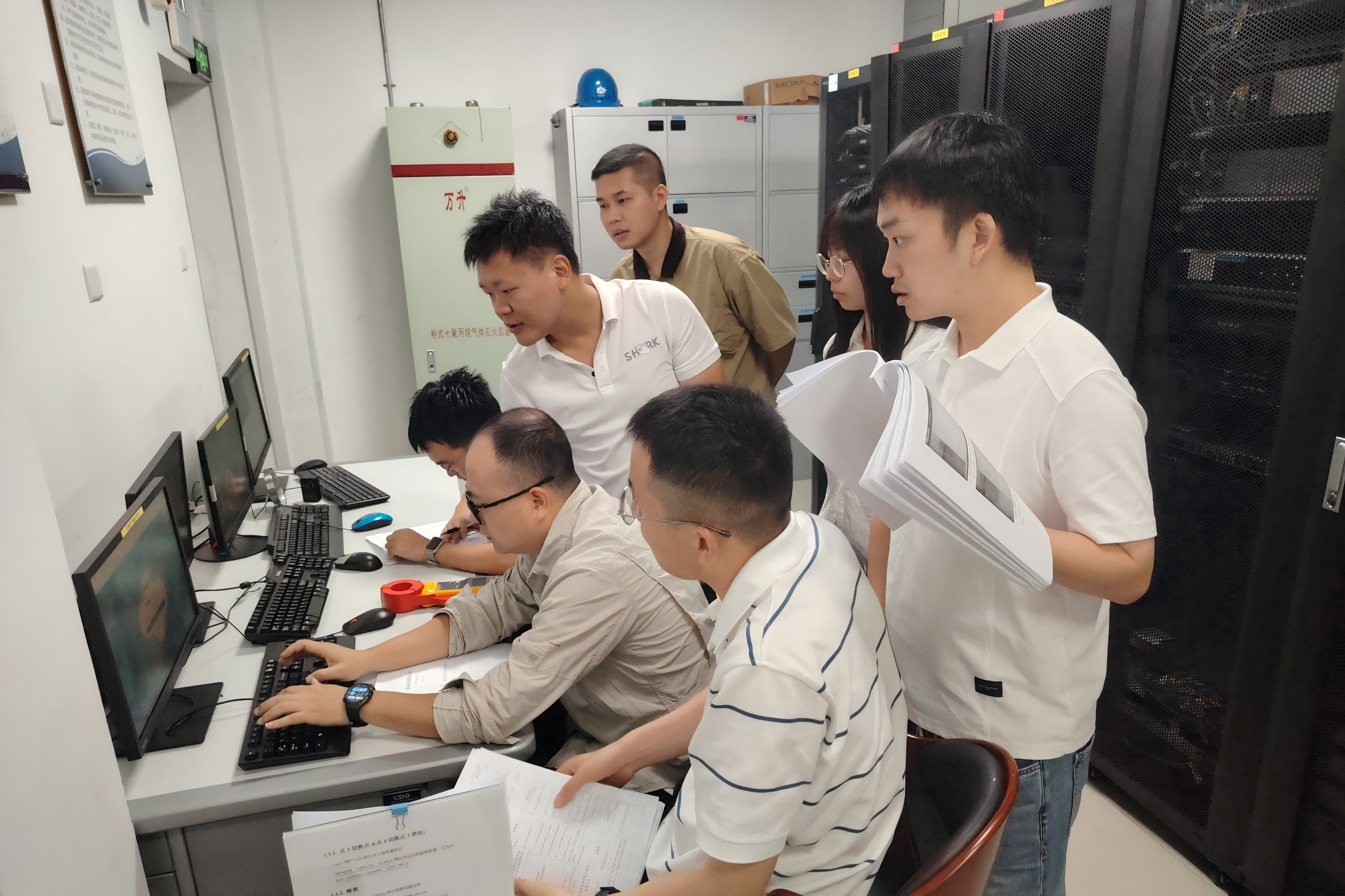 全面排查隐患 筑牢气象防线——三亚气象台设备管理室配合完成中南气象信息系统巡检工作