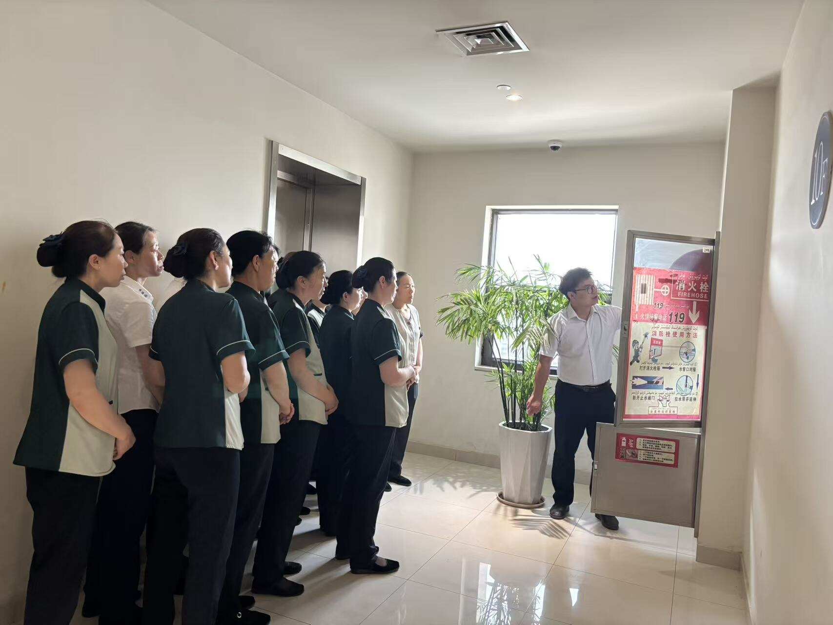 深耕实操消防培训 筑牢安全运营防线——新疆机场集团天缘航旅有限责任公司阿克苏分公司开展消防安全“送教到岗”专项培训