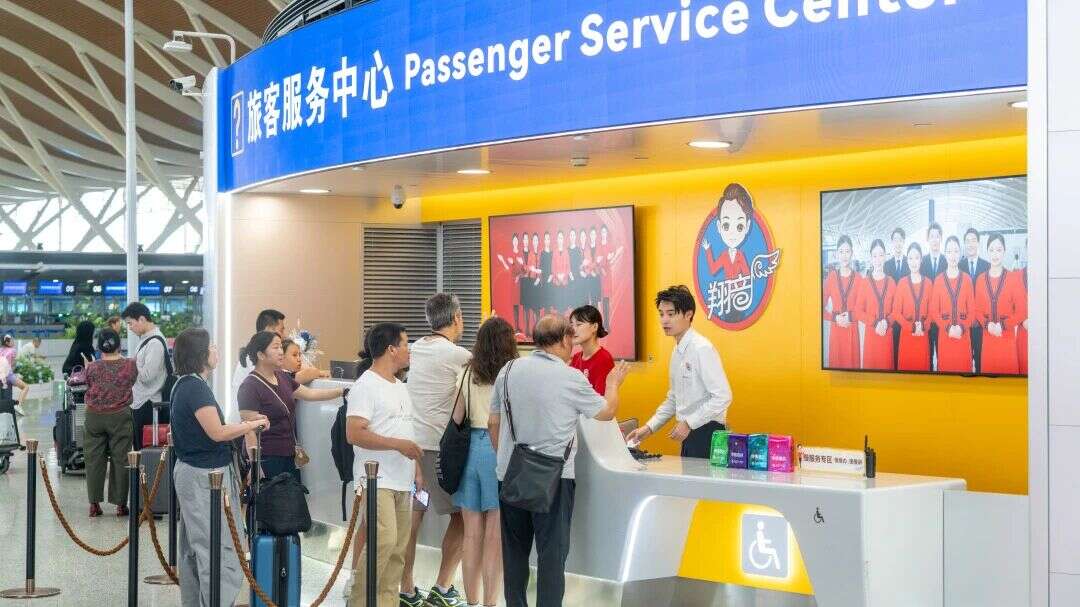 上海机场以更高标准、更严要求、更实举措做好台风防御，守护旅客平安顺畅出行