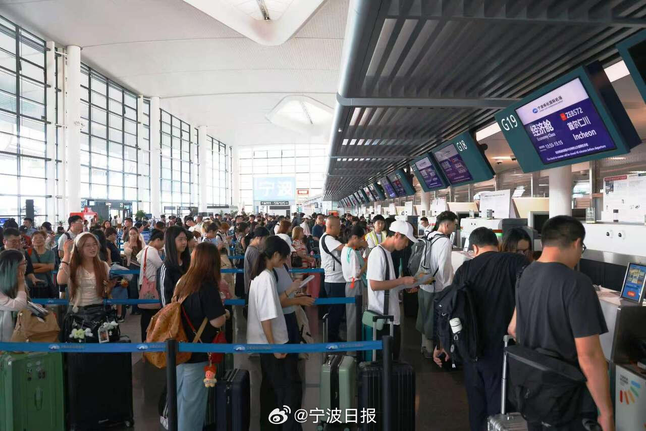 台风“白海豚”强度减弱 浙江多地机场恢复航班运行