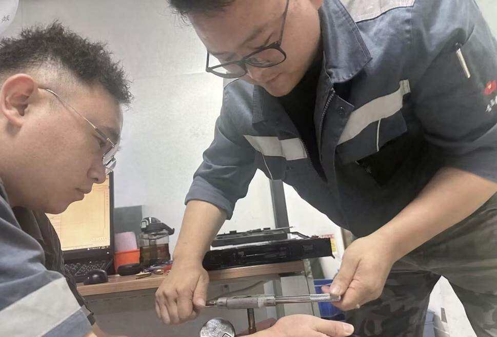 救人!车祸现场,青航员工挺身而出