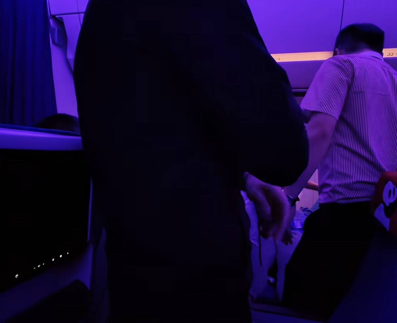 川航一航班因乘客癫痫备降济南
