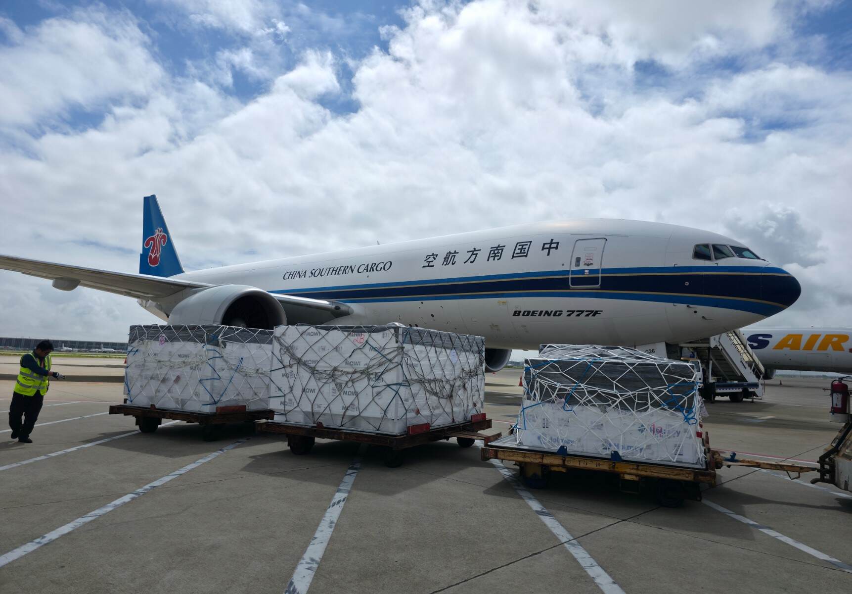 今年前8个月全国共新开国际航空货运航线115条