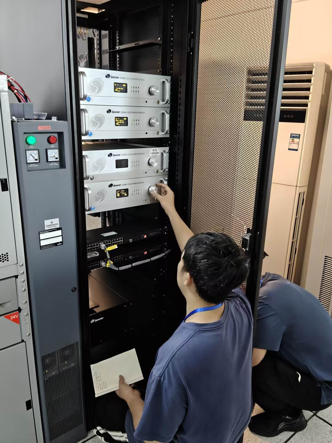 西南空管局网络公司开展双流机场航务波道备用系统建设