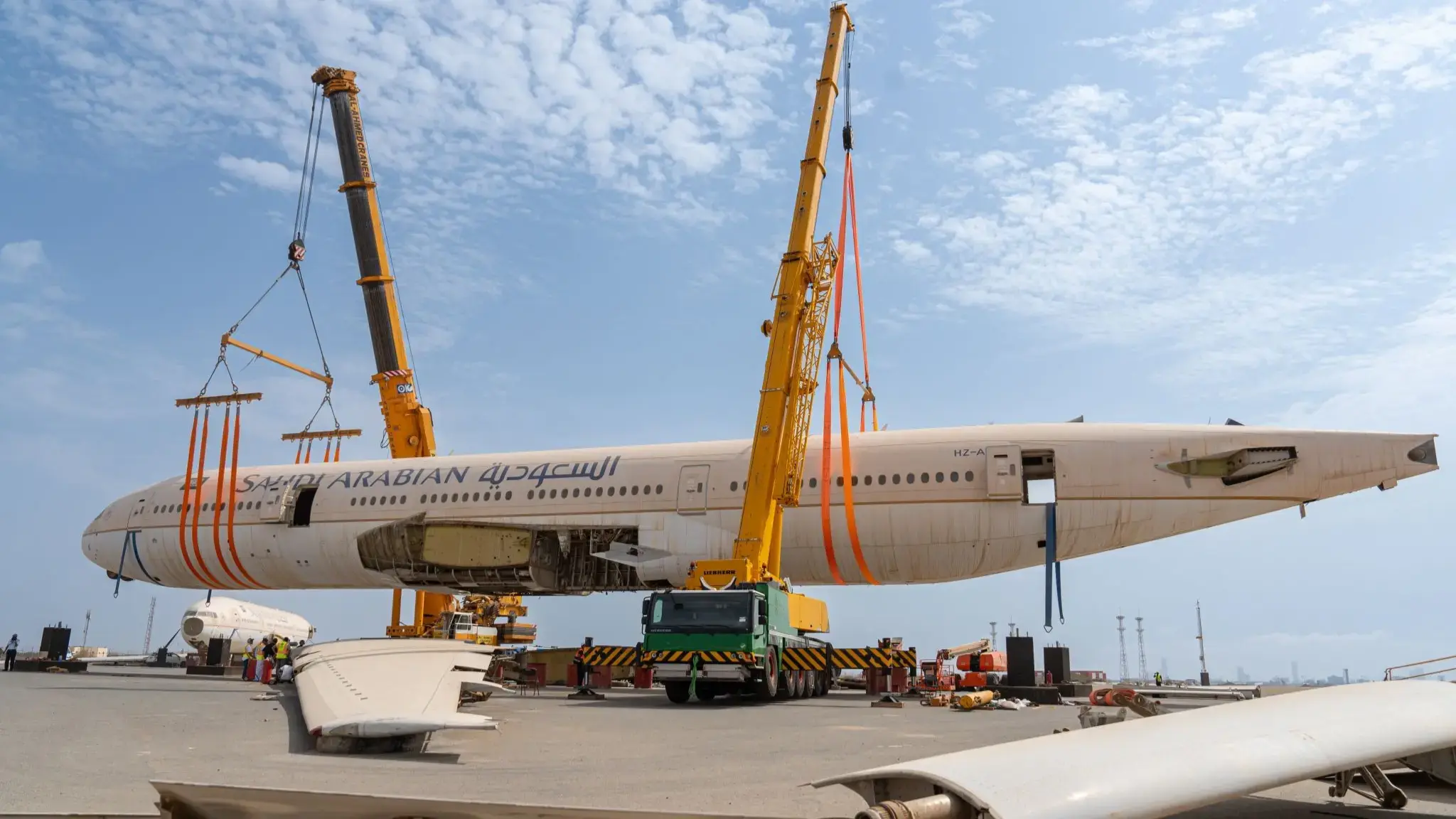 十余架空客 A320neo 与波音 737MAX 客机即将拆解