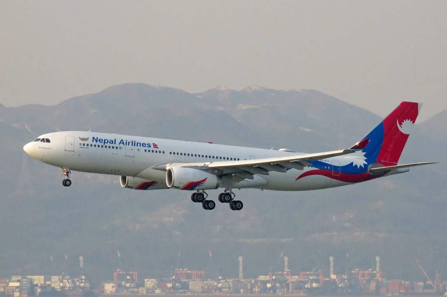 尼泊尔航空一架A330在日本突发故障停飞 226名乘客滞留