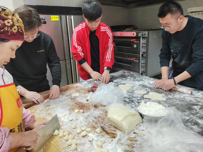 暖心食安暖人心 提质增效聚合力——塔什库尔干红其拉甫机场抓实膳食提质工程深化“我为群众办实事”