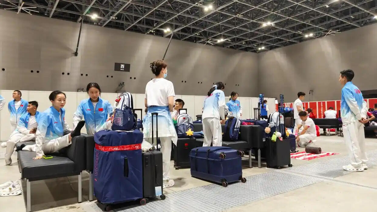 多国亚运队被困日本机场近6小时