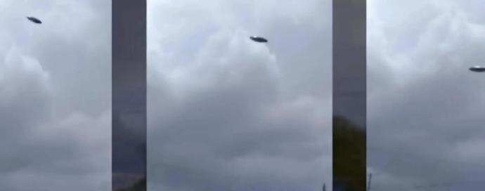 网传UFO高速飞过墨西哥城上空
