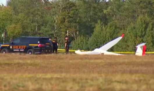 两架滑翔机在纽约州上空相撞,造成1人死亡