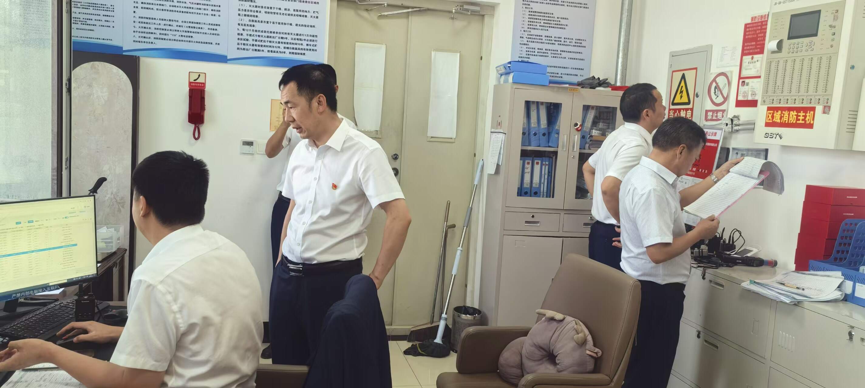 “四不两直”突击检查 筑牢安全服务防线——新疆机场集团天缘航旅喀什分公司开展贵宾室及航食安全专项检查