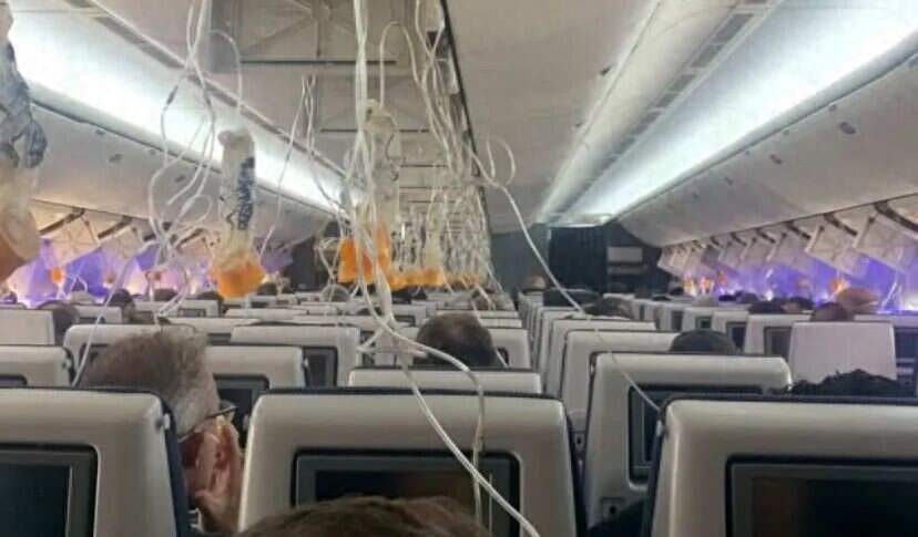 英航赴美航班高空骤降八千余米后返航 安全降落希思罗机场