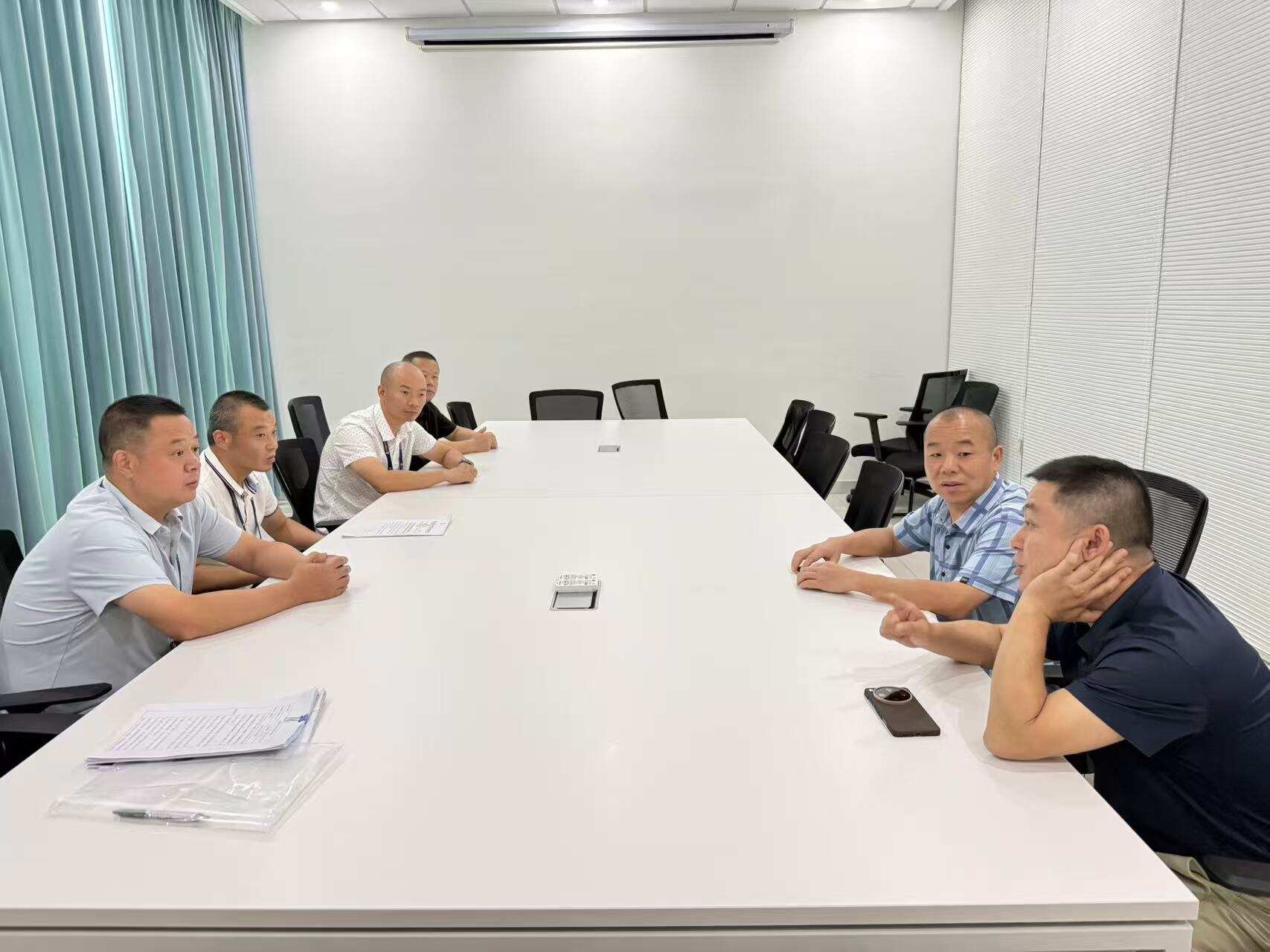 拧紧车辆“安全阀” 夯实出行“硬底盘”——西南空管局商务公司开展车辆安全专项检查